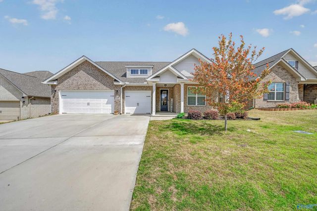 609 Magnolia Cove Lane, Hartselle, AL 35640