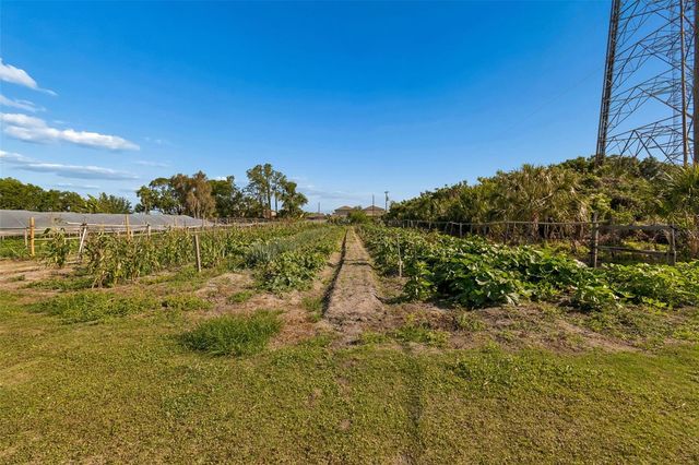 11101 SUMNER ROAD, Wimauma, FL 33598