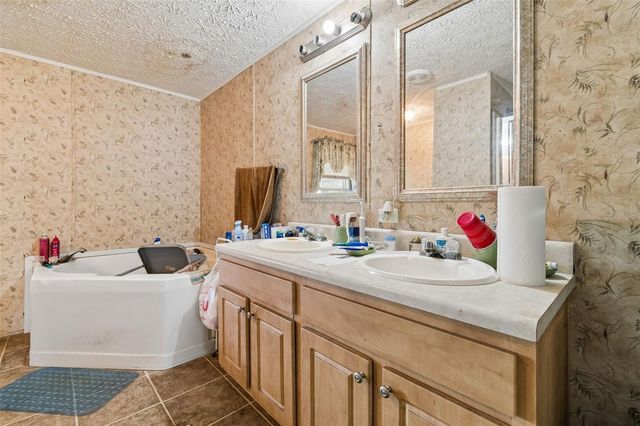 11101 SUMNER ROAD, Wimauma, FL 33598
