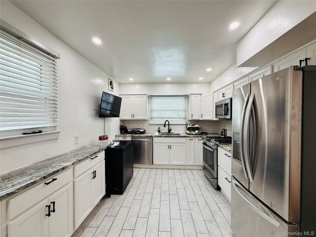 1663 Waring Avenue, Bronx, NY 10469