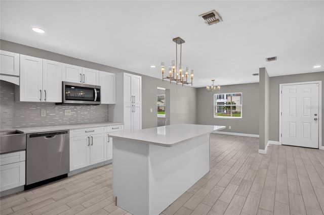 1610 N LOIS AVENUE, Tampa, FL 33607