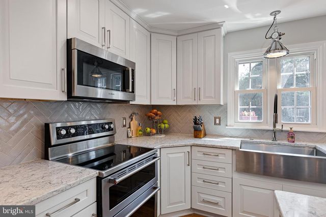 62 DARIEN RD, Newark, DE 19711