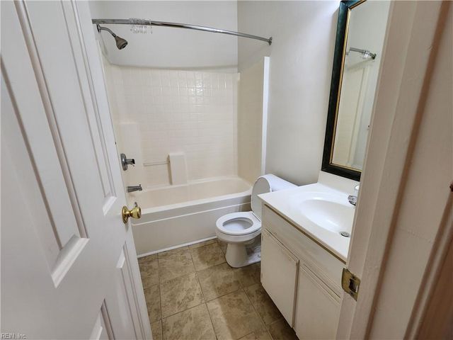 1204 Loose Strife PL, Chesapeake, VA 23320