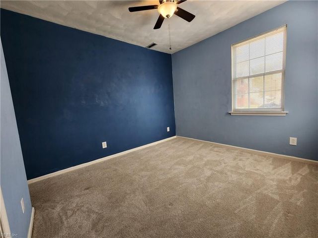 1204 Loose Strife PL, Chesapeake, VA 23320