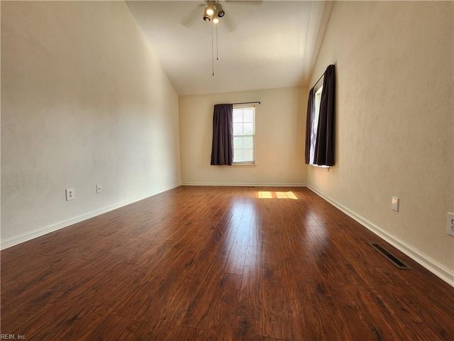 1204 Loose Strife PL, Chesapeake, VA 23320