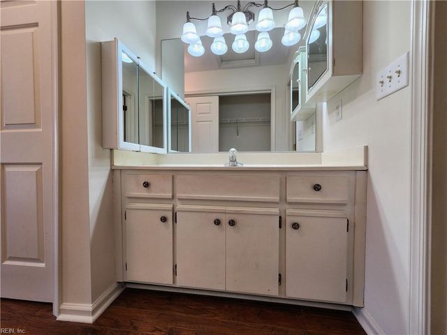 1204 Loose Strife PL, Chesapeake, VA 23320