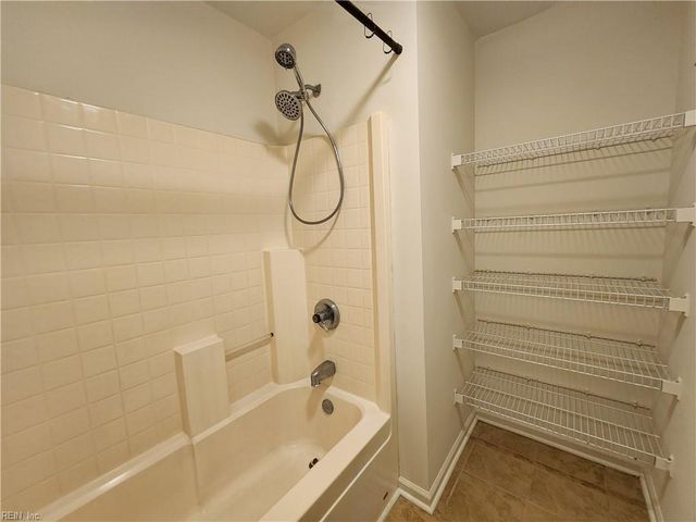 1204 Loose Strife PL, Chesapeake, VA 23320