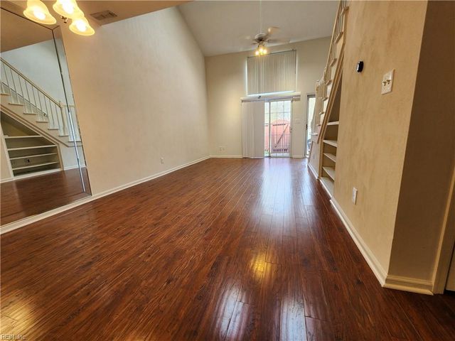 1204 Loose Strife PL, Chesapeake, VA 23320