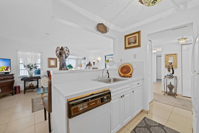 5180 E Sabal Palm Boulevard 338, Tamarac, FL 33319