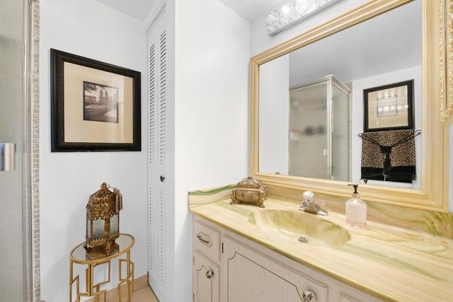 5180 E Sabal Palm Boulevard 338, Tamarac, FL 33319