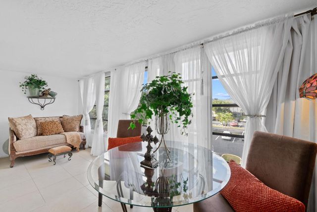 5180 E Sabal Palm Boulevard 338, Tamarac, FL 33319