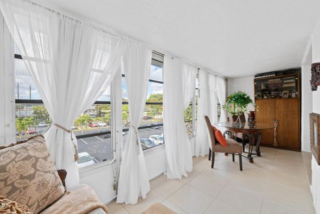 5180 E Sabal Palm Boulevard 338, Tamarac, FL 33319