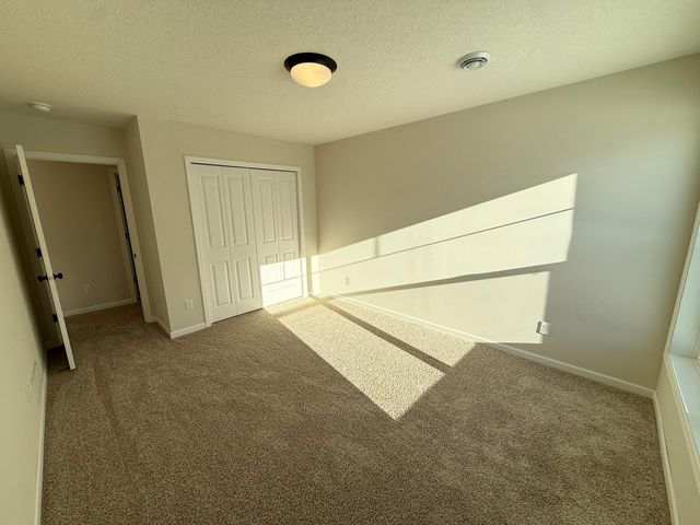 2677 Kenwood Avenue NE, Saint Michael, MN 55376