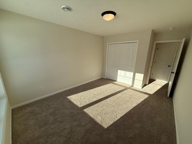 2677 Kenwood Avenue NE, Saint Michael, MN 55376