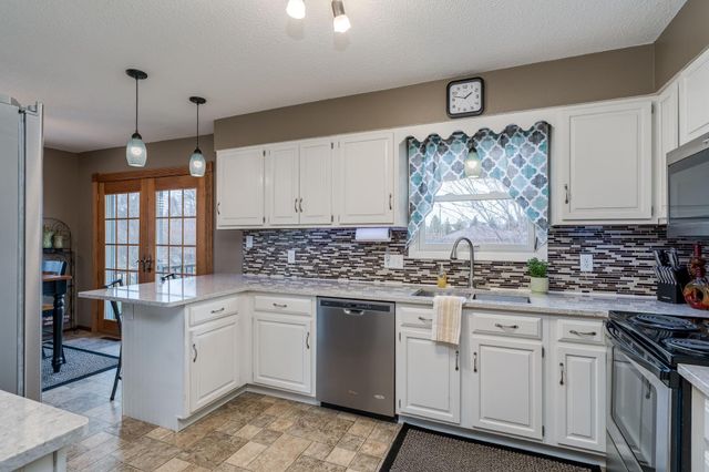 115 Tami Lane, Mankato, MN 56001