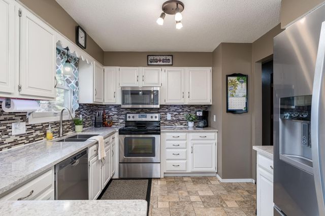 115 Tami Lane, Mankato, MN 56001