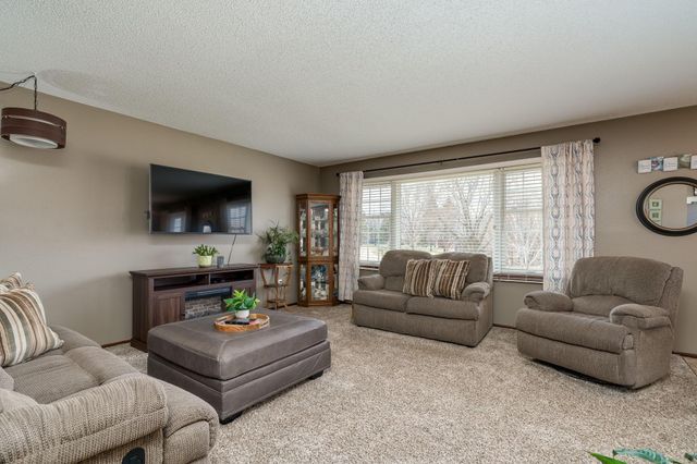 115 Tami Lane, Mankato, MN 56001