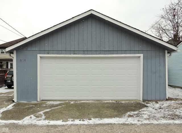 614 N Dequincy Street, Indianapolis, IN 46201