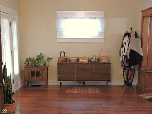 614 N Dequincy Street, Indianapolis, IN 46201