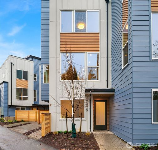 221 NE 75th Street, Seattle, WA 98115