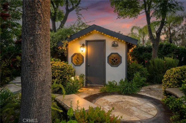 27152 Bidwell Lane, Valencia, CA 91354