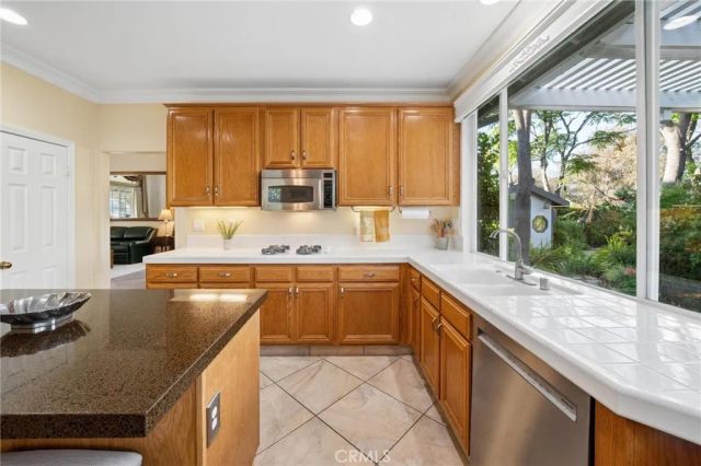 27152 Bidwell Lane, Valencia, CA 91354