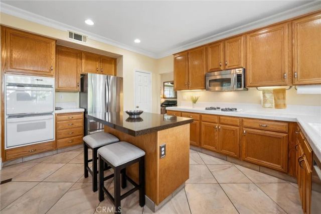 27152 Bidwell Lane, Valencia, CA 91354