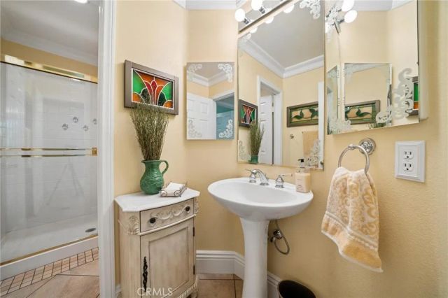 27152 Bidwell Lane, Valencia, CA 91354