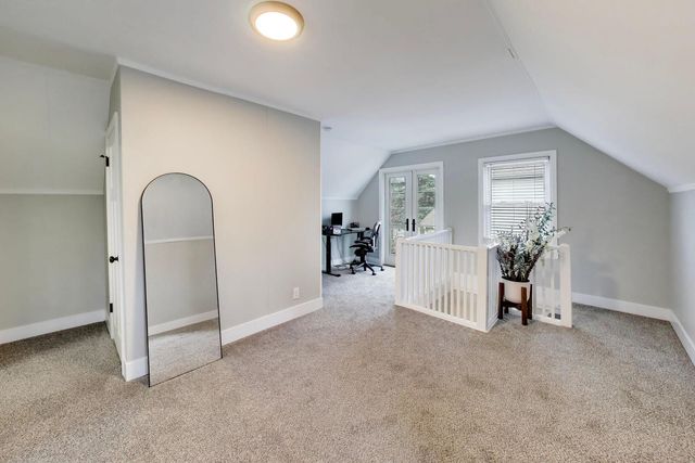 321 S Gilbert Avenue, La Grange, IL 60525