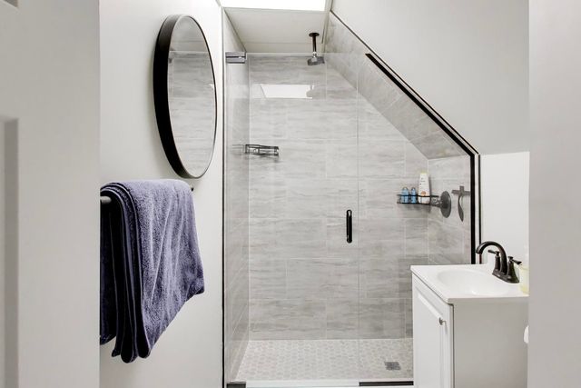 321 S Gilbert Avenue, La Grange, IL 60525