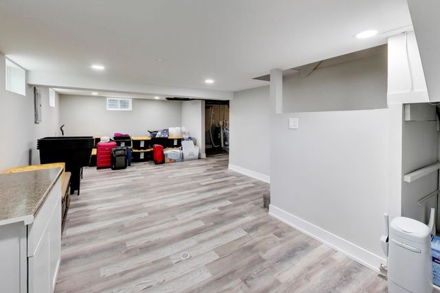 321 S Gilbert Avenue, La Grange, IL 60525