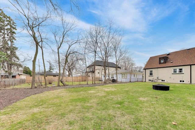 321 S Gilbert Avenue, La Grange, IL 60525