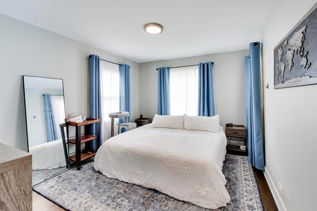 321 S Gilbert Avenue, La Grange, IL 60525