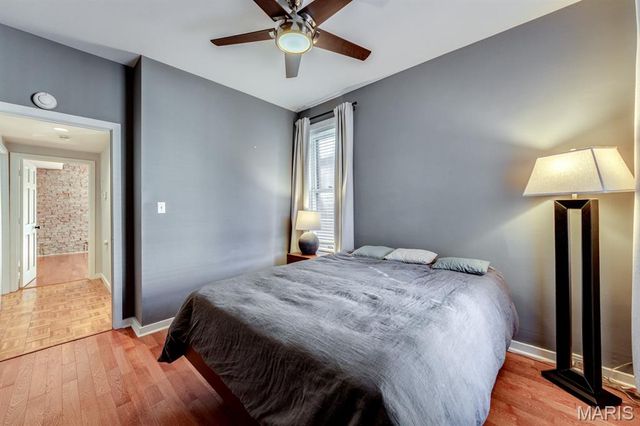 4928 Buckingham Court 2W, St Louis, MO 63108