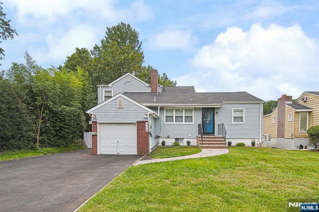 322 Hickory Avenue, Bergenfield, NJ 07621