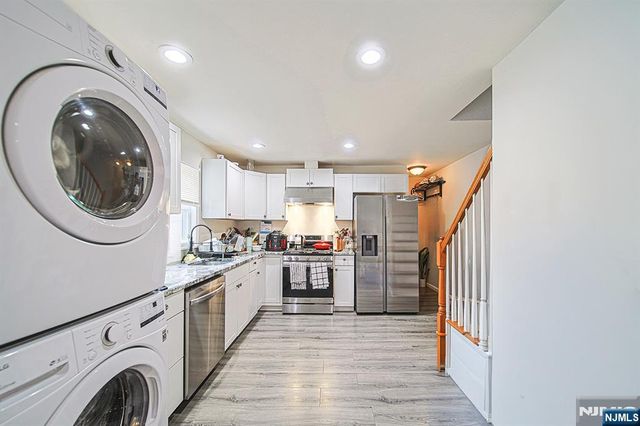 322 Hickory Avenue, Bergenfield, NJ 07621