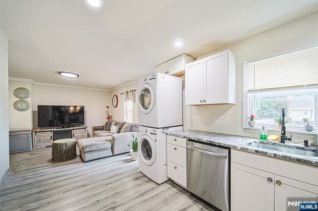 322 Hickory Avenue, Bergenfield, NJ 07621