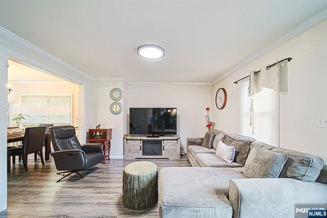 322 Hickory Avenue, Bergenfield, NJ 07621