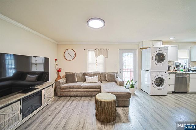 322 Hickory Avenue, Bergenfield, NJ 07621