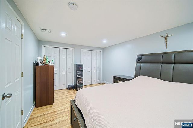 322 Hickory Avenue, Bergenfield, NJ 07621
