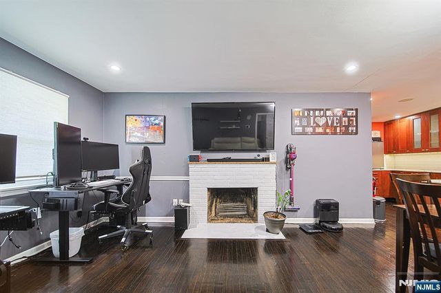 322 Hickory Avenue, Bergenfield, NJ 07621