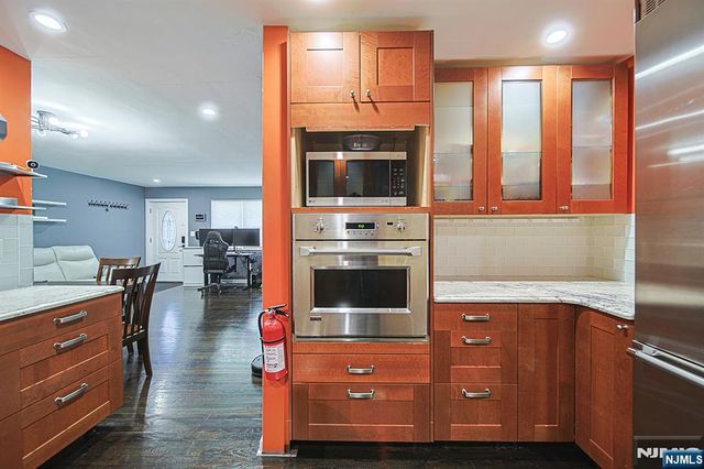 322 Hickory Avenue, Bergenfield, NJ 07621