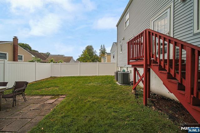 322 Hickory Avenue, Bergenfield, NJ 07621