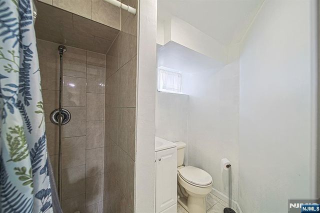 322 Hickory Avenue, Bergenfield, NJ 07621