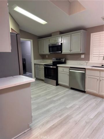 2205 W Acacia 190, Hemet, CA 92545