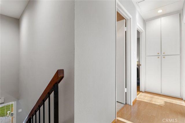 19124 Hamlin 5, Reseda, CA 91335