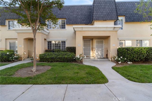 19124 Hamlin 5, Reseda, CA 91335