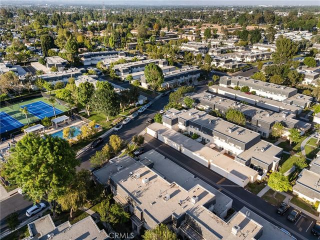 19124 Hamlin 5, Reseda, CA 91335