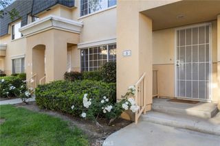 19124 Hamlin 5, Reseda, CA 91335