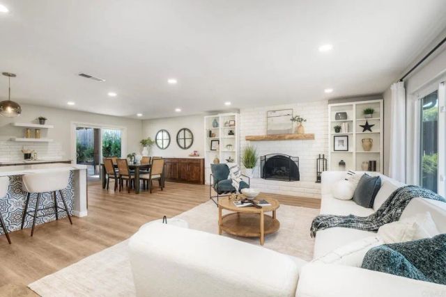 2500 Cranston Drive, Escondido, CA 92025